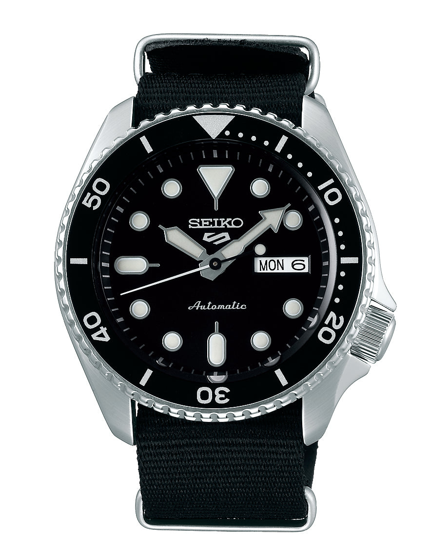 Seiko 5 Sports  SRPD55K3 Erkek Kol Saati